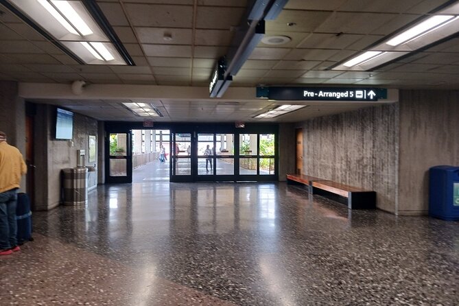 Airport Shuttle - HNL Airport to Waikiki - What can go wrong, and how to prevent it