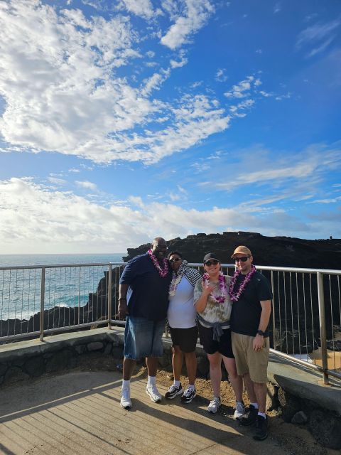 Amazing Circle Island Tour - Lunch in Haleiwa Town or at Liliha Bakery
