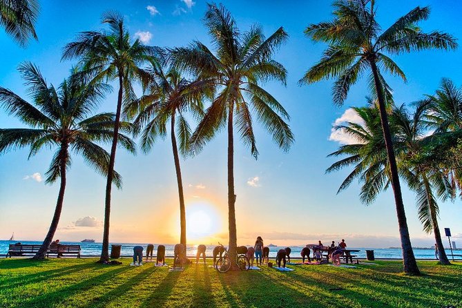 Beach Yoga on Waikiki with Diamondhead Backdrop - Finding the meeting point at 2743 Kalākaua Avenue