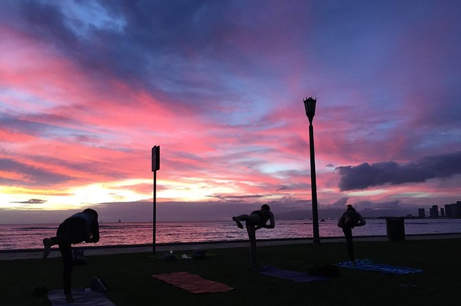 Beach Yoga on Waikiki with Diamondhead Backdrop - Diamond Head views without a mountain hike