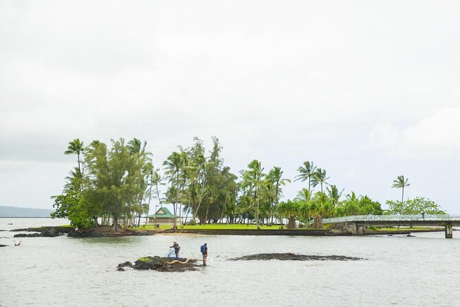 Big Island Adventure Bundle: 5 Epic Audio Driving Tours - Day 1: Kona coast, Captain Cook, and the Place of Refuge