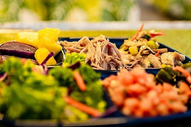 Big Island, Hawaii: Admission to Voyagers of the Pacific Luau - What dinner is actually like