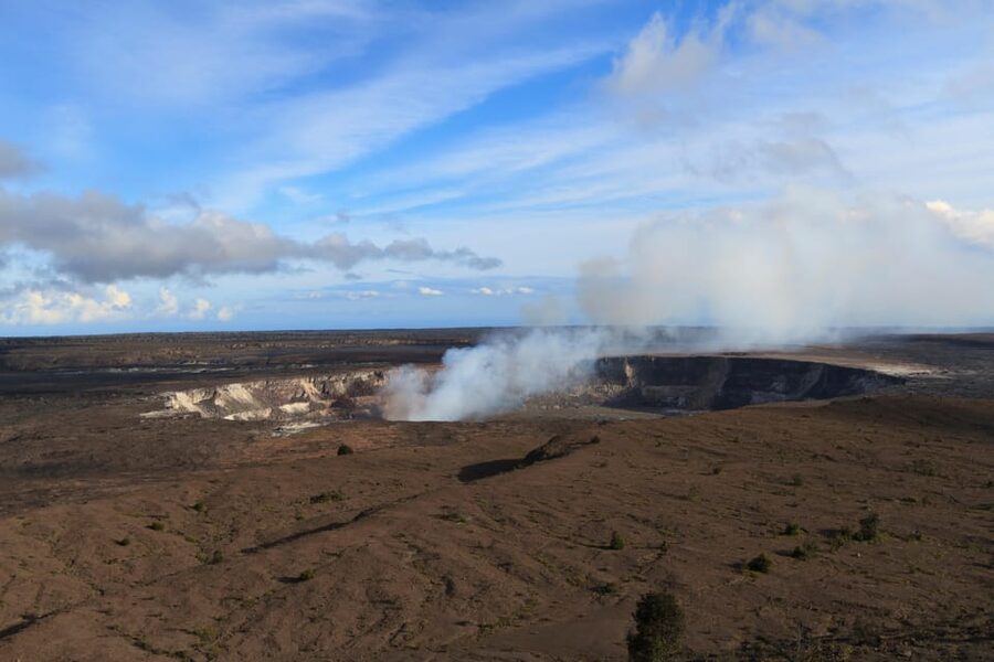 Big Island: Hawaii Volcanoes National Park and Hilo Tour - Punaluʻu shows a different side of the Big Island