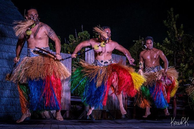 Big Island: Island Breeze Luau - The buffet and open bar at sunset