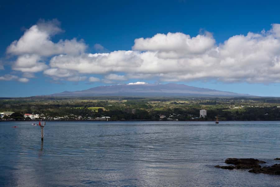 Big Island: Volcano, Black Sand Beach, Waterfall, with Lunch - Punaluʻu black sand and green sea turtles