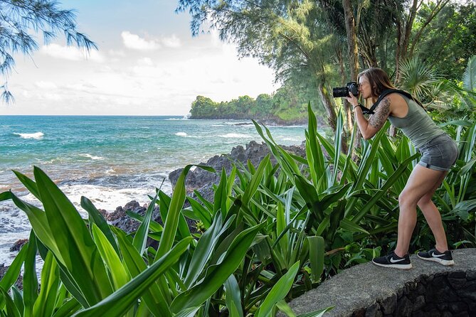 Big Island Waterfalls Tour with Swimming and Botanical Garden - Rainbow Falls gives you a quick Hilo stop