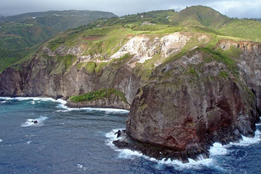 Central Maui: Two-Island Scenic Helicopter Flight to Molokai - Leaving Kahului Heliport