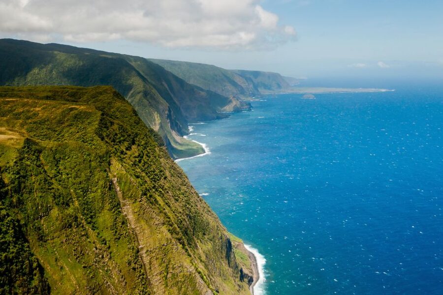 Central Maui: Two-Island Scenic Helicopter Flight to Molokai - Honokohau Falls and the West Maui Mountains