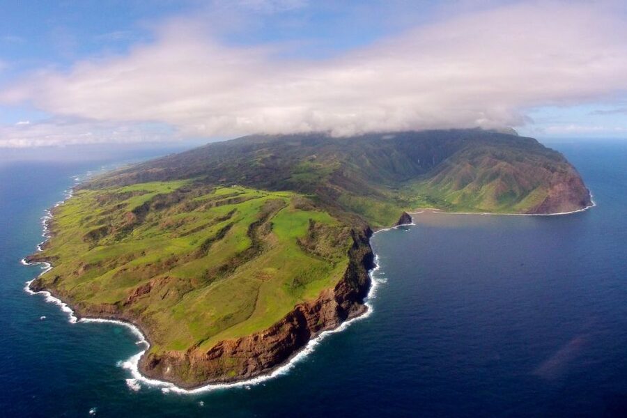 Central Maui: Two-Island Scenic Helicopter Flight to Molokai - What the small group setup means