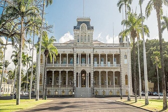 Complete Pearl Harbor Experience Tour Departing from Waikiki Area - Historic Honolulu gives the return trip a second subject
