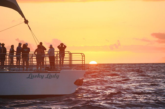 Deluxe Na Pali Sunset Tour on the Lucky Lady - Rough water is the main decision point