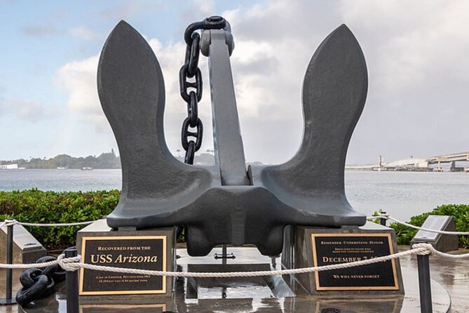 Deluxe Pearl Harbor USS Arizona Memorial and Honolulu City Tour - Pickup works well, but confirm the exact meeting point