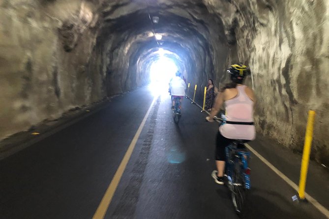 Diamond Head Bike to Hike and Local Lunch - Makalei Beach and the green sand connection