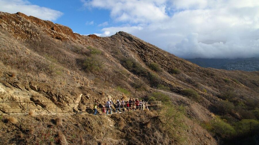 Diamond Head Manoa Falls - Timing, fitness, and what to pack