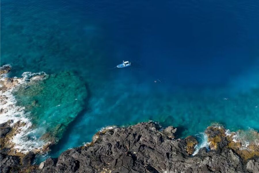 Dolphin Watch Snorkel and BBQ in Kona, Big Island - The floating mat and time between swims