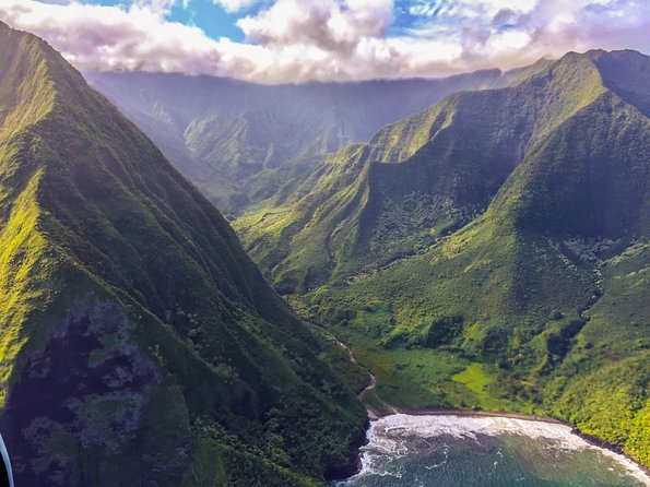 Doors Off West Maui and Molokai 45 minute Helicopter Tour - Is $388.67 a fair price?