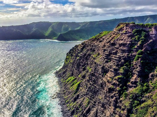 Doors Off West Maui and Molokai 45 minute Helicopter Tour - Who will enjoy this most