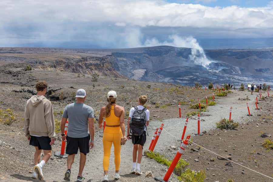 From Kailua-Kona: All-Inclusive Volcanoes National Park Tour - Halema‘uma‘u Crater and the current eruption