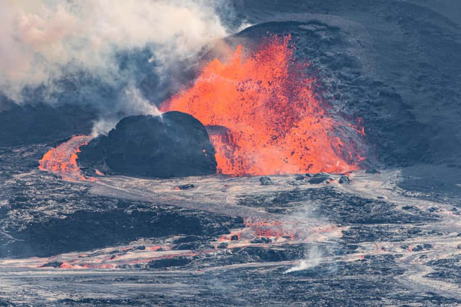 From Kailua-Kona: All-Inclusive Volcanoes National Park Tour - Chain of Craters Road and Wahinekapu Steam Bluff