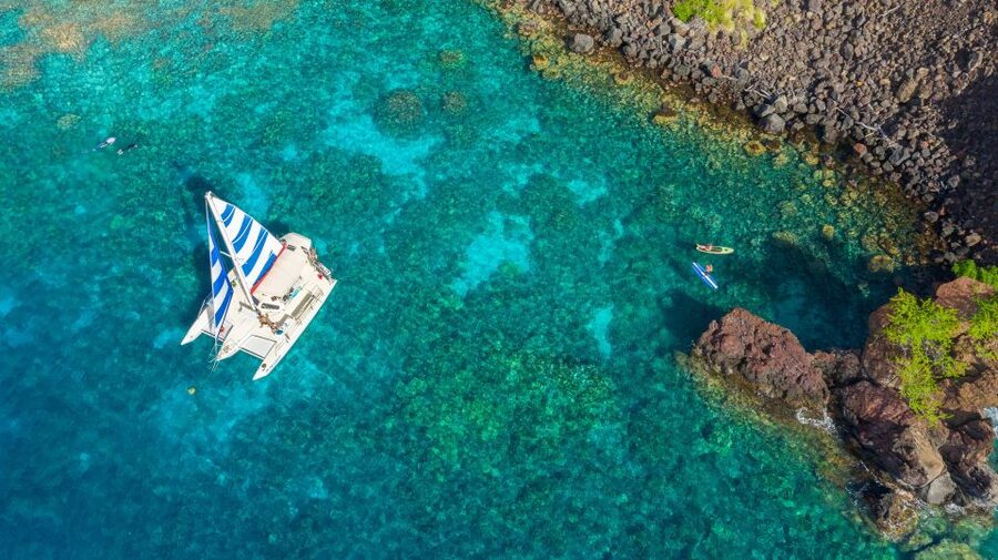 From Keauhou Bay: Snorkel Cruise to Captain Cook's Monument - Sailing from Keauhou Bay on HokuNui