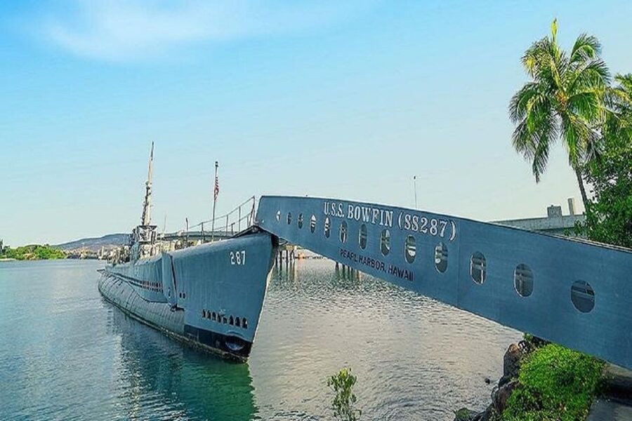 From Waikiki: USS Arizona Memorial and Honolulu City Tour - Punchbowl is a scenic and solemn pass-by