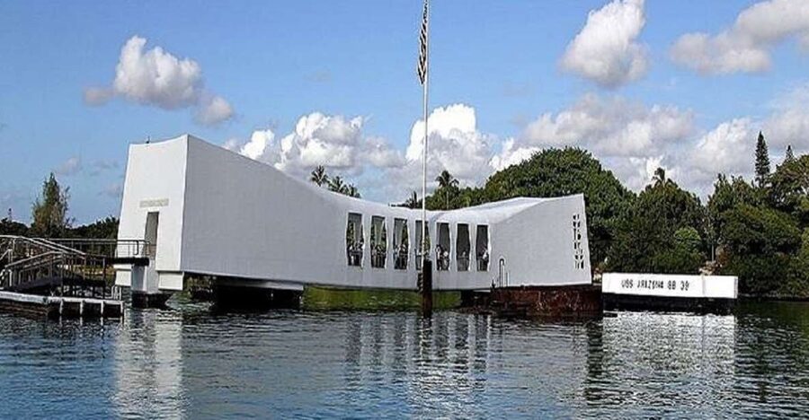 From Waikiki: USS Arizona Memorial and Honolulu City Tour - What the guide adds, and where the tour can fall short