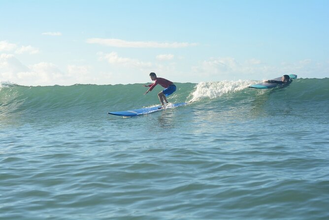 Group Surf Lesson at Kalama Beach in Kihei - Photos, parking, showers, and what to bring