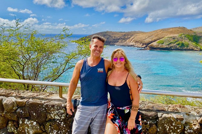 Hanauma Bay Snorkeling - Entering Hanauma Bay and finding your place in the water
