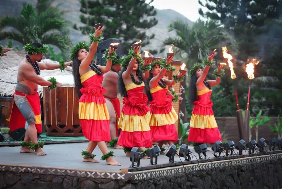 Hawaii: Oahu Attraction Pass with Top-Rated Luau - Reservations, timing, and the app