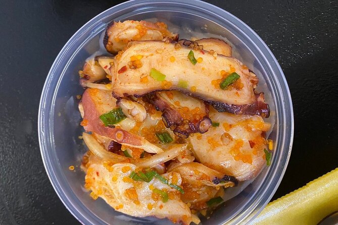 Hawaii Off The Beaten Path Food Tour - Roast duck, pork belly, and Chinatown’s working markets