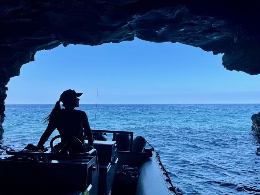 Hawaii: Pu'uhonua O Honaunau & Kealakekua Bay Snorkel Tour - Two reefs and one fast coastal ride