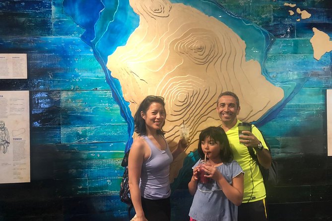 Hawaiian Food Tour by Bike in Oahu - Waikiki Surf Club, canoes, and the canal
