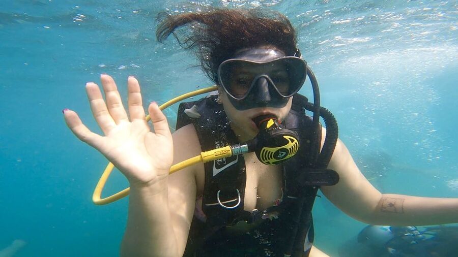 Honolulu: Beginner Scuba Diving Tour With Free Videos - Twenty minutes among tropical fish