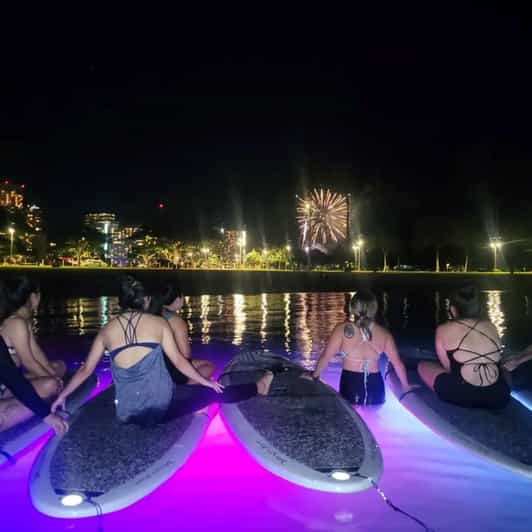 Honolulu: Fireworks Glow and Flow Yoga Class - Why this Honolulu yoga class feels different