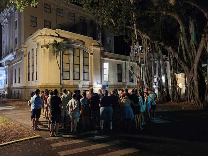 Honolulu: Ghosts of Old Honolulu Walking Tour - Meeting Lopaka Kapanui at the Kamehameha Statue