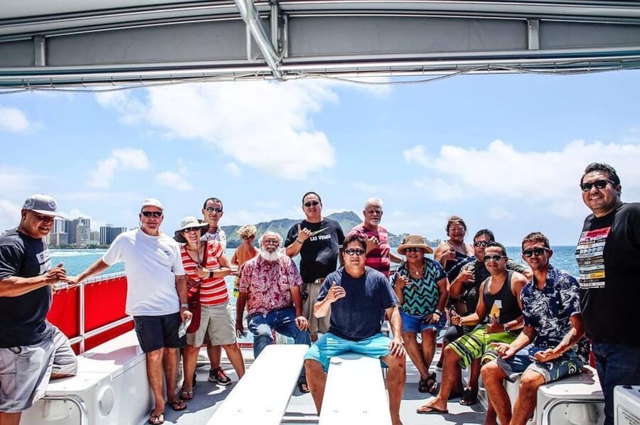 Honolulu: Glass Bottom Boat Tour along Oahu's South Shore - Diamond Head and the South Shore from the water
