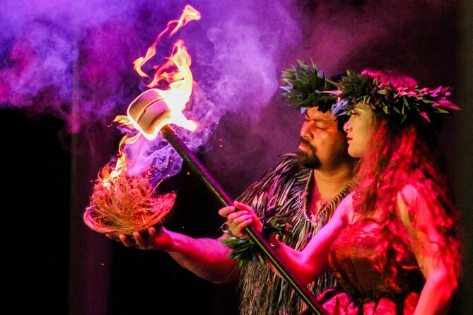 Honolulu: Ka Moana Lūʻau at Aloha Tower – Oceanfront Luau Show - The 6:30 PM show moves across Polynesia