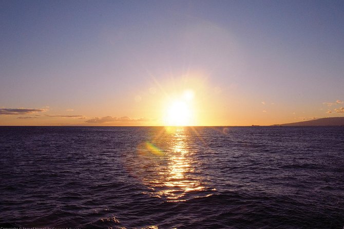 Honolulu: Pacific Star Sunset Dinner Cruise and Show - What arrives at the Pacific Rim buffet