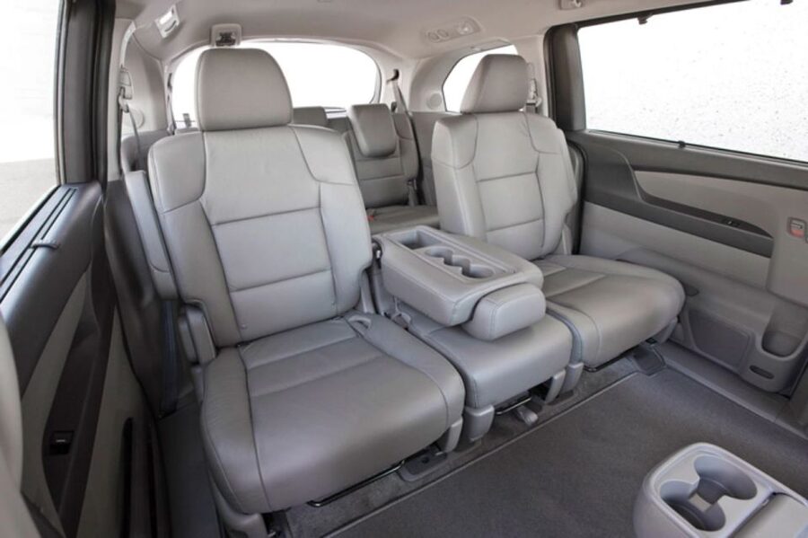 Honolulu: Private Airport Transfer with Arrival Lei Greeting - Why this airport welcome matters after a long flight
