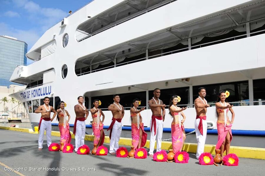 Honolulu: Sunset 5 Course Dinner Cruise with Entertainment - Key points to know before booking