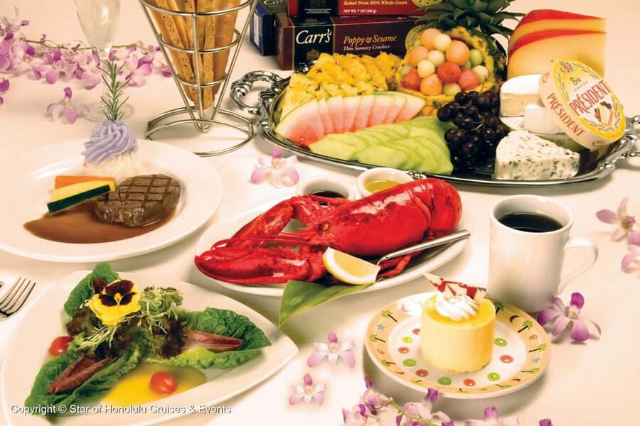 Honolulu: Sunset 5 Course Dinner Cruise with Entertainment - What this Honolulu cruise is really selling