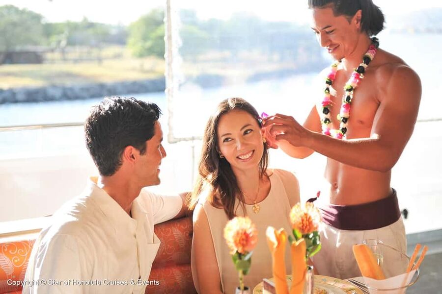 Honolulu: Sunset 5 Course Dinner Cruise with Entertainment - Check-in at 4:45 PM and boarding at 5:30 PM