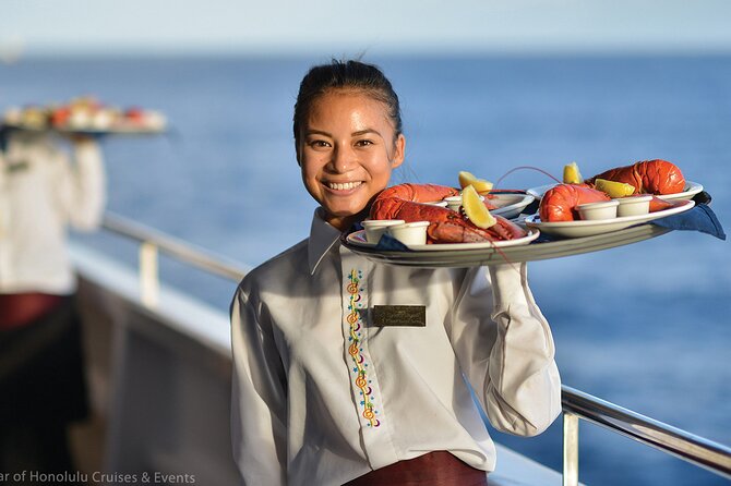 Honolulu: Three Star Deluxe Sunset Dinner Cruise and Show - Who will enjoy the Star of Honolulu most