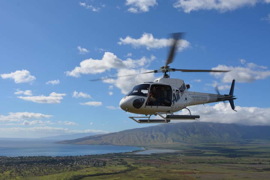 Kahului: Doors-off West Maui and Molokai Helicopter Tour - Why the doors-off setup changes the flight