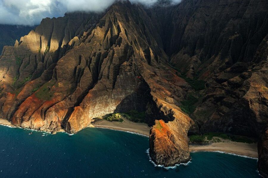 Kauai: Hughes 500 4-Passenger Doors-Off Helicopter Flight - Is $369 a fair price for one hour?