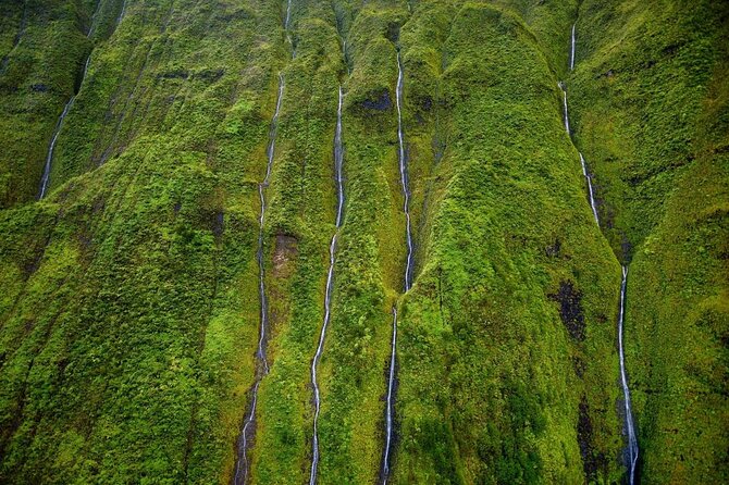 Kauai: Hughes 500 4-Passenger Doors-Off Helicopters - Waimea Canyon from above