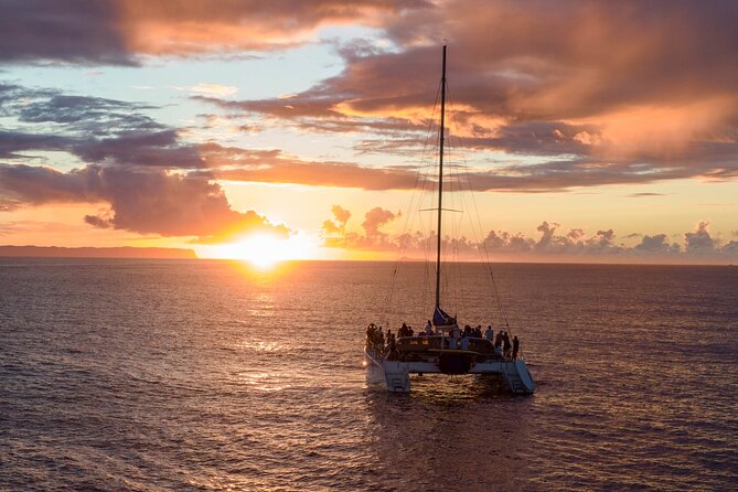 Kauai: Leila Na Pali Sunset Dinner Sail - Sailing under trade winds