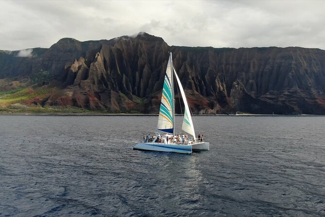Kauai: Leila Na Pali Sunset Dinner Sail - What the $263.82 price includes
