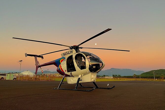 KAUAI LUXURY 60-Minute Doors-Off Helicopter ADVENTURE - Check-in at Lihue and the first safety steps