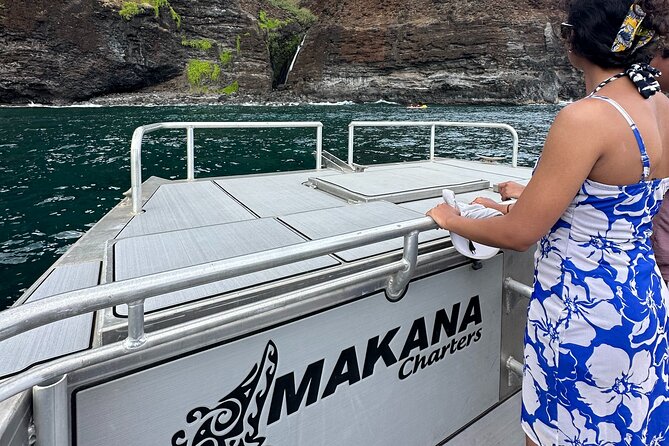 Kauai: NaPali Boat Tour on the Amelia K - Key things to know before booking